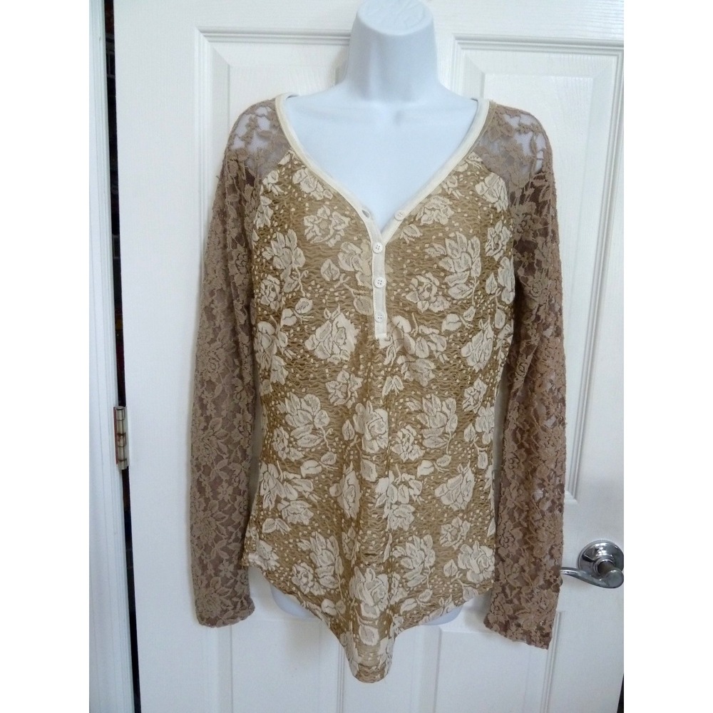 Miss Me Whimsigoth Henley Blouse Beige Floral Burnout Lace Sleeve Med MDT518L